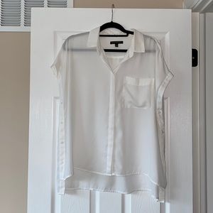 Oversized, sheer top